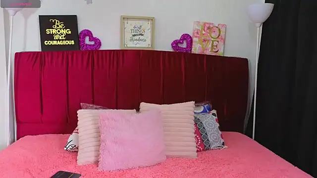 Snapshot of cuteeimy chatting on June 11, 7:34 pm cuteeimy online show from June 11, 7:34 pm
