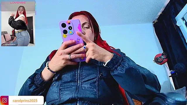 carolinhe  online show from November 5, 7:58 pm