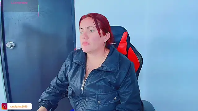 carolinhe  online show from November 19, 7:58 pm