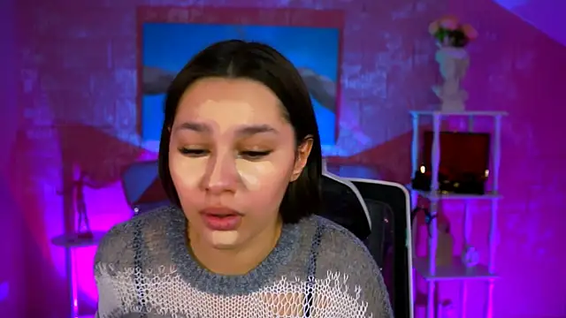 KimClarks  online show from February 23, 5:10 pm