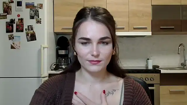 Silviaa a online show from October 23, 5:01 pm