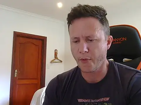 TroyDieselXXX online show from November 24, 5:07 am