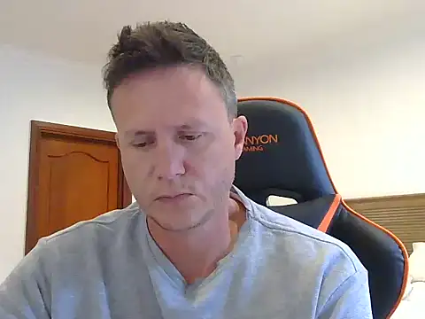 TroyDieselXXX online show from December 22, 5:04 am