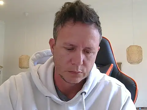 TroyDieselXXX online show from February 17, 5:48 am