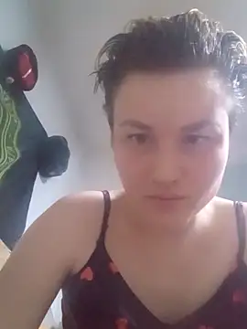 MoonIrene online show from October 6, 3:53 pm