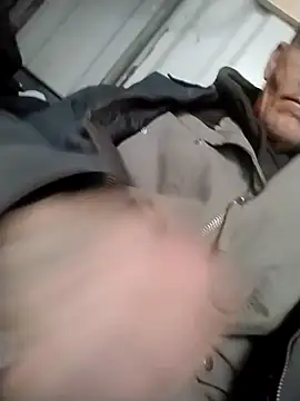 Snapshot of helldonk chatting on January 31, 7:23 pm helldonk online show from January 31, 7:23 pm