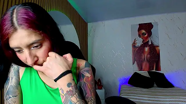 Snapshot of Scaarlettfox chatting on September 9, 3:50 am Scaarlettfox online show from September 9, 3:50 am