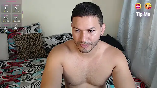 Snapshot of Tim_mz01 chatting on February 24, 11:41 am Tim mz01 online show from February 24, 11:41 am