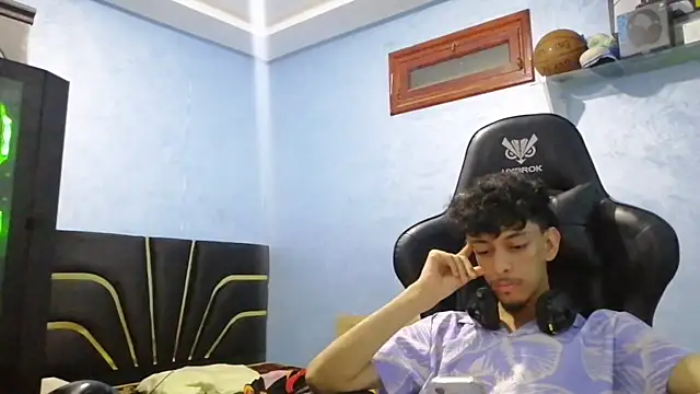 Snapshot of Dark_DesireX chatting on September 15, 5:02 pm Dark DesireX online show from September 15, 5:02 pm