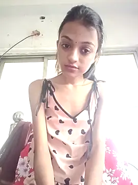 Your-Kitkat online show from September 13, 6:24 am