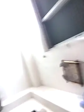 Your-Kitkat online show from October 15, 4:07 pm