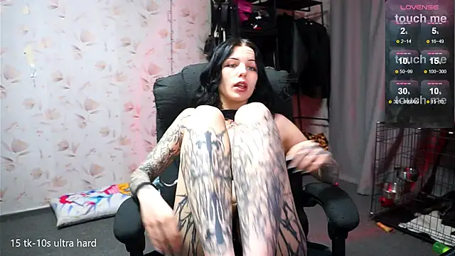Snapshot of lera_smith chatting on April 26, 10:29 pm lera smith online show from April 26, 10:29 pm