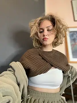 KellyKeler online show from October 13, 1:22 pm