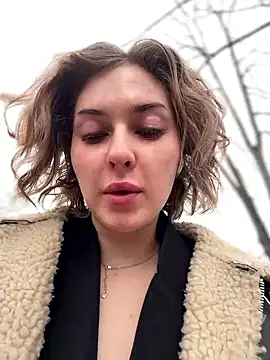 KellyKeler online show from January 8, 10:17 am