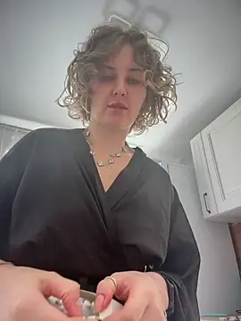 KellyKeler online show from July 30, 10:47 am