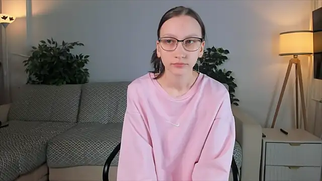 Snapshot of AnnisGelI chatting on December 2, 1:39 pm AnnisGelI online show from December 2, 1:39 pm