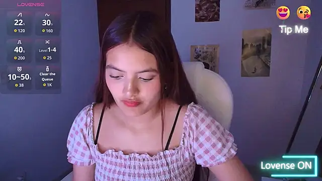 Snapshot of Ema__Rose chatting on September 11, 2:33 am Ema Rose online show from September 11, 2:33 am