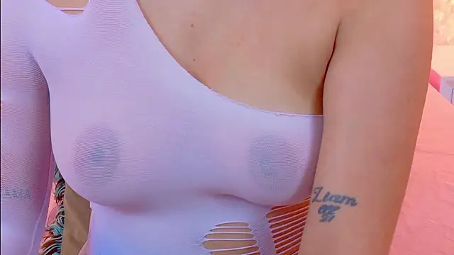 JasmineRhodes online show from February 9, 1:04 pm