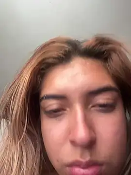 Kardashian12 online show from March 30, 8:21 pm