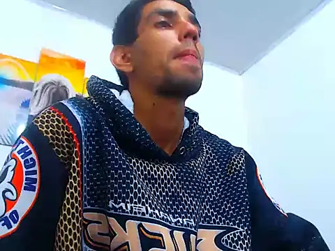 Snapshot of ranndy86 chatting on March 28, 9:09 am ranndy86 online show from March 28, 9:09 am