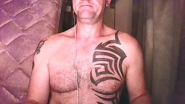 Yournaughty online show from October 25, 6:32 am