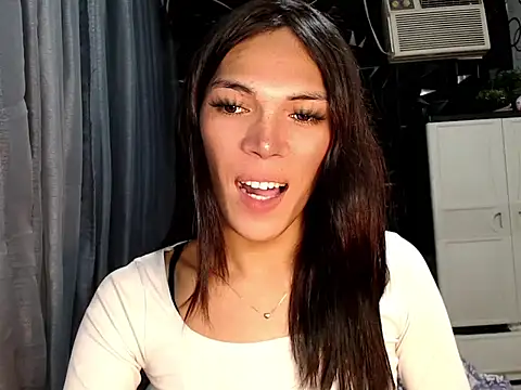 ladyhotcuming online show from June 2, 12:18 pm