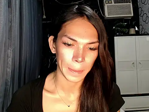 ladyhotcuming online show from June 21, 9:28 pm