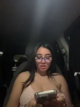 Snapshot of Michelle_Zoe chatting on June 11, 1:05 am Michelle Zoe online show from June 11, 1:05 am