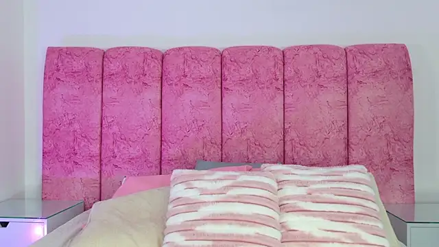 emmacurvy online show from January 14, 3:12 am