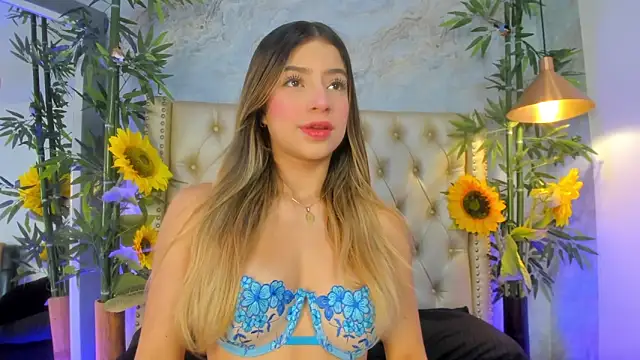 LittleeJaz online show from February 7, 4:05 am