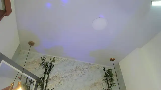 Snapshot of LittleeJaz chatting on May 8, 3:23 am LittleeJaz online show from May 8, 3:23 am