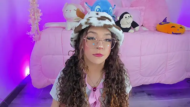 hannacutegod online show from March 28, 4:23 am