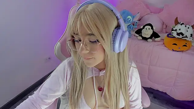 hannacutegod online show from March 30, 6:25 am