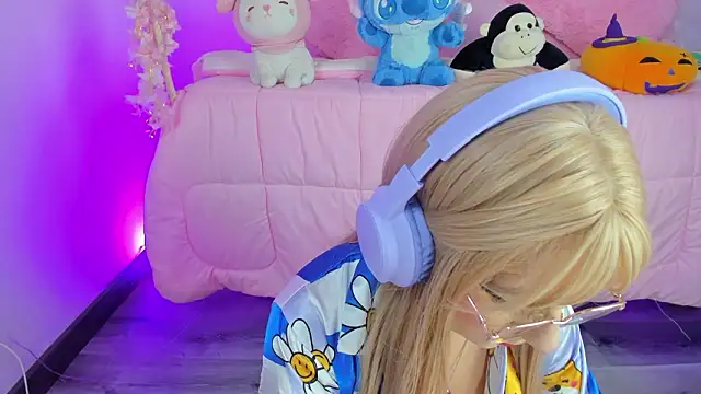 hannacutegod online show from March 31, 4:46 am