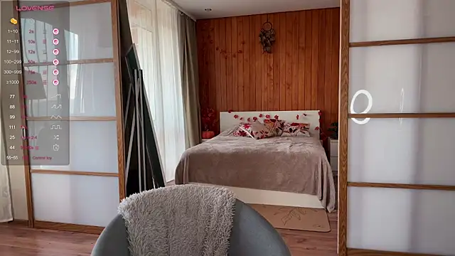 PlumyBun online show from November 3, 4:14 am