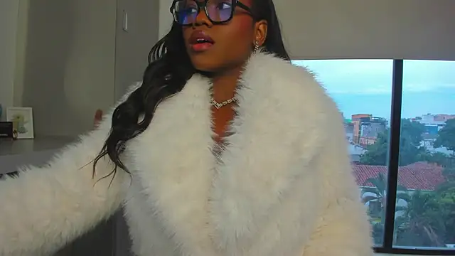 Snapshot of ParisSalvatore chatting on October 26, 1:17 pm ParisSalvatore online show from October 26, 1:17 pm