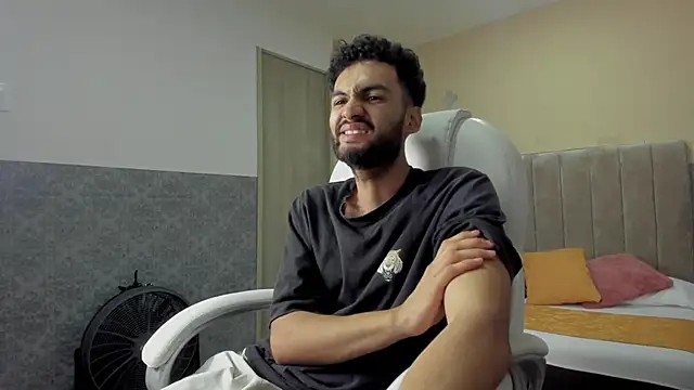 Ryan Jackson  online show from September 30, 12:04 am