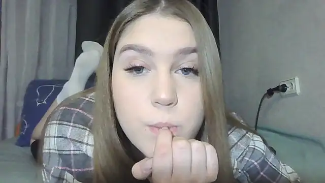 yourhoney Lola  online show from November 29, 1:14 pm