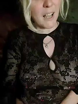 Snapshot of Bouncy-Bella28X chatting on September 9, 9:47 pm Bouncy-Bella28X online show from September 9, 9:47 pm