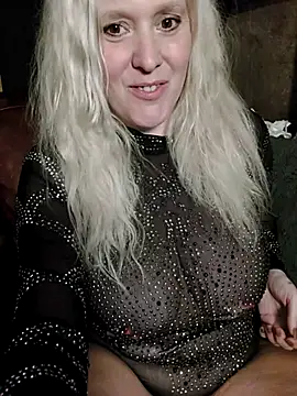 Snapshot of Bouncy-Bella28X chatting on September 22, 9:39 pm Bouncy-Bella28X online show from September 22, 9:39 pm