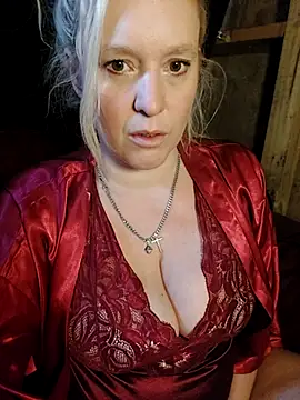 Snapshot of Bouncy-Bella28X chatting on October 5, 8:23 am Bouncy-Bella28X online show from October 5, 8:23 am