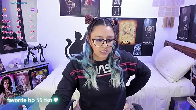 Snapshot of Cherry_blush_ chatting on November 19, 7:47 pm Cherry blush online show from November 19, 7:47 pm