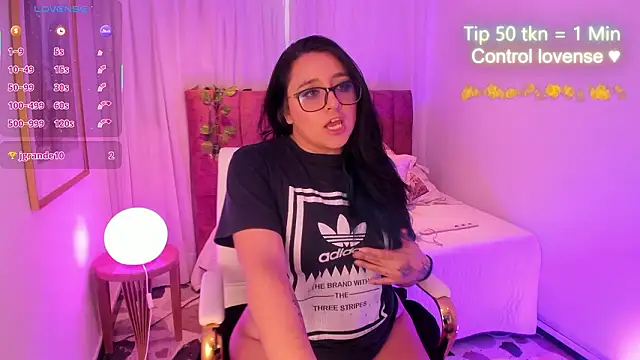 Snapshot of Cherry_blush_ chatting on February 17, 8:59 pm Cherry blush online show from February 17, 8:59 pm