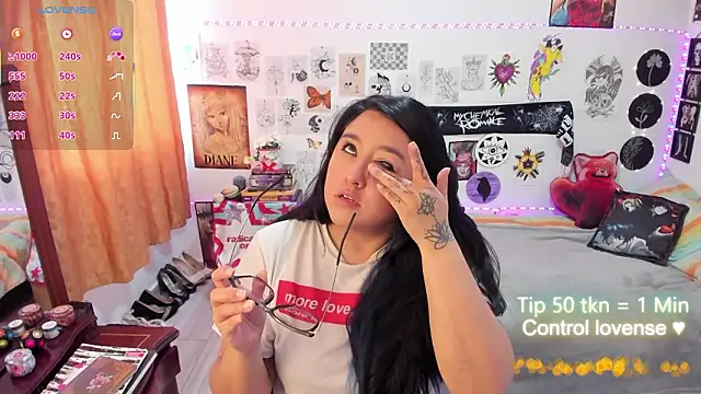 Snapshot of Cherry_blush_ chatting on March 2, 9:43 pm Cherry blush online show from March 2, 9:43 pm