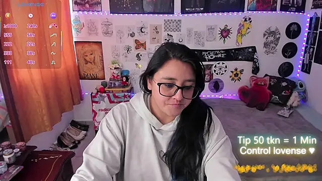 Snapshot of Cherry_blush_ chatting on March 26, 10:04 pm Cherry blush online show from March 26, 10:04 pm