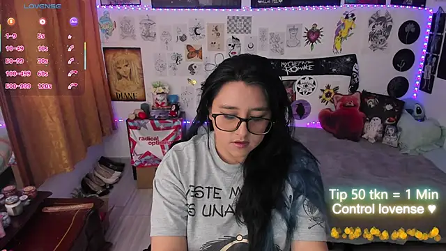 Snapshot of Cherry_blush_ chatting on April 13, 10:48 pm Cherry blush online show from April 13, 10:48 pm