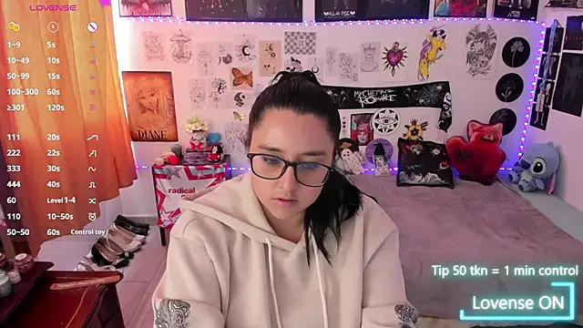 Snapshot of Cherry_blush_ chatting on April 28, 8:36 pm Cherry blush online show from April 28, 8:36 pm