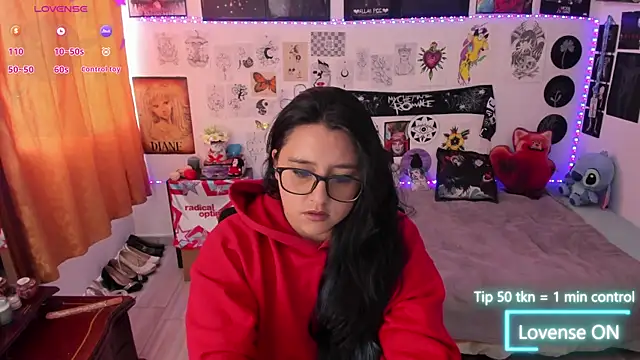 Snapshot of Cherry_blush_ chatting on May 1, 9:19 pm Cherry blush online show from May 1, 9:19 pm