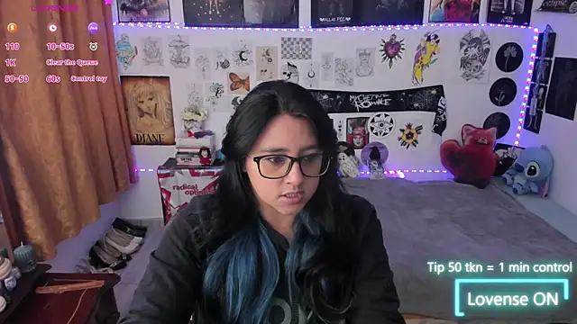 Snapshot of Cherry_blush_ chatting on May 12, 10:51 pm Cherry blush online show from May 12, 10:51 pm