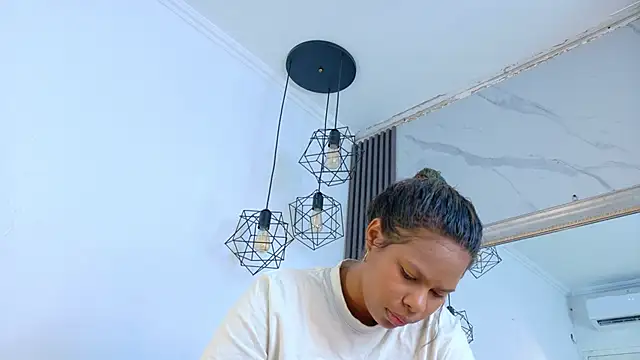 keyla mejia online show from June 19, 12:20 pm